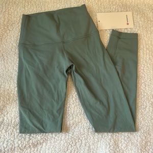 Size 2 Lululemon High Rise Align HR Pant 25”